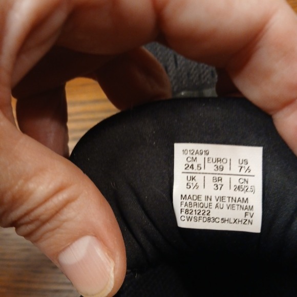 ASICS Gel-Nimbus 22 Womens Running Shoes Size 7.5 Black Blue Pink Orange - Picture 7 of 8